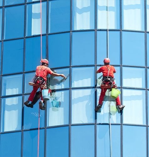 Мытье фасадов промальпинистами в Куртамыше